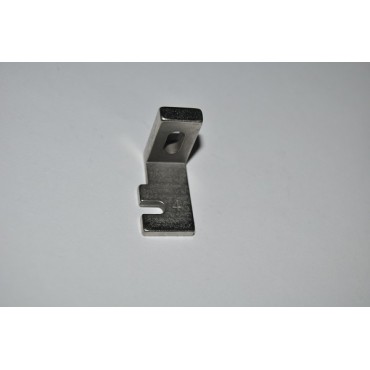 B2410-372-000-4MM JUKI DÜĞME AYAĞI 4 mm